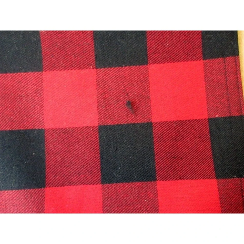 Robert Stanley Christmas Set of 2 Placemats 18x13 Red/Black‎ Buffalo Check Flaw